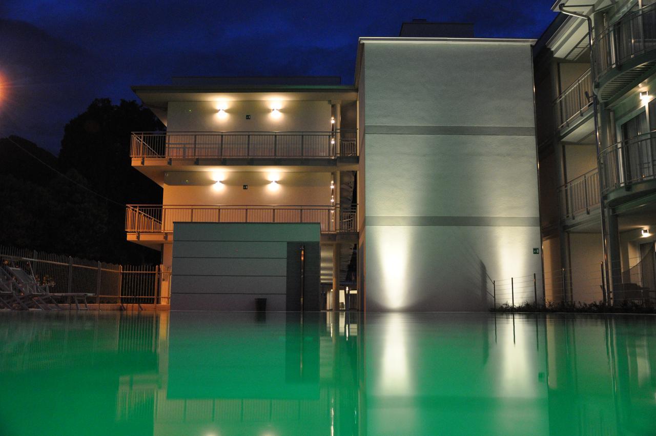 Hotel Vischi Domaso Bagian luar foto